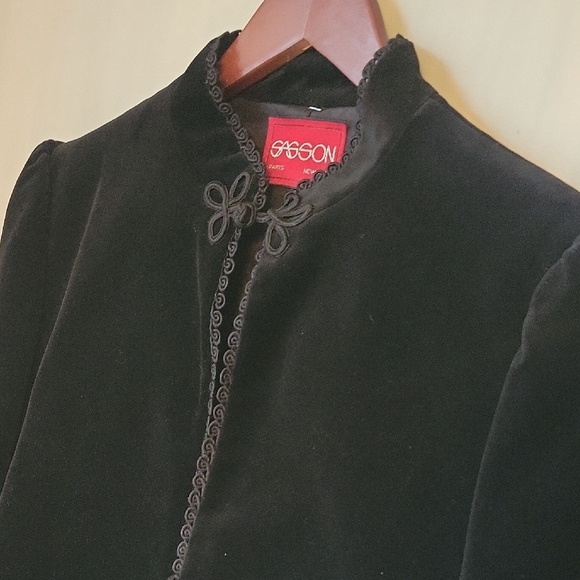 🖤 Vintage 80s Sasson Paris New York Velvet Jacket (Size 14/15 – Fits S/M) - Picture 6 of 11